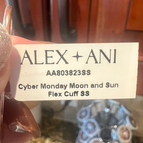 Limited Edition Alex and Ani Moon and Sun Cuff Bracelet NWT - Picture 6 of 6